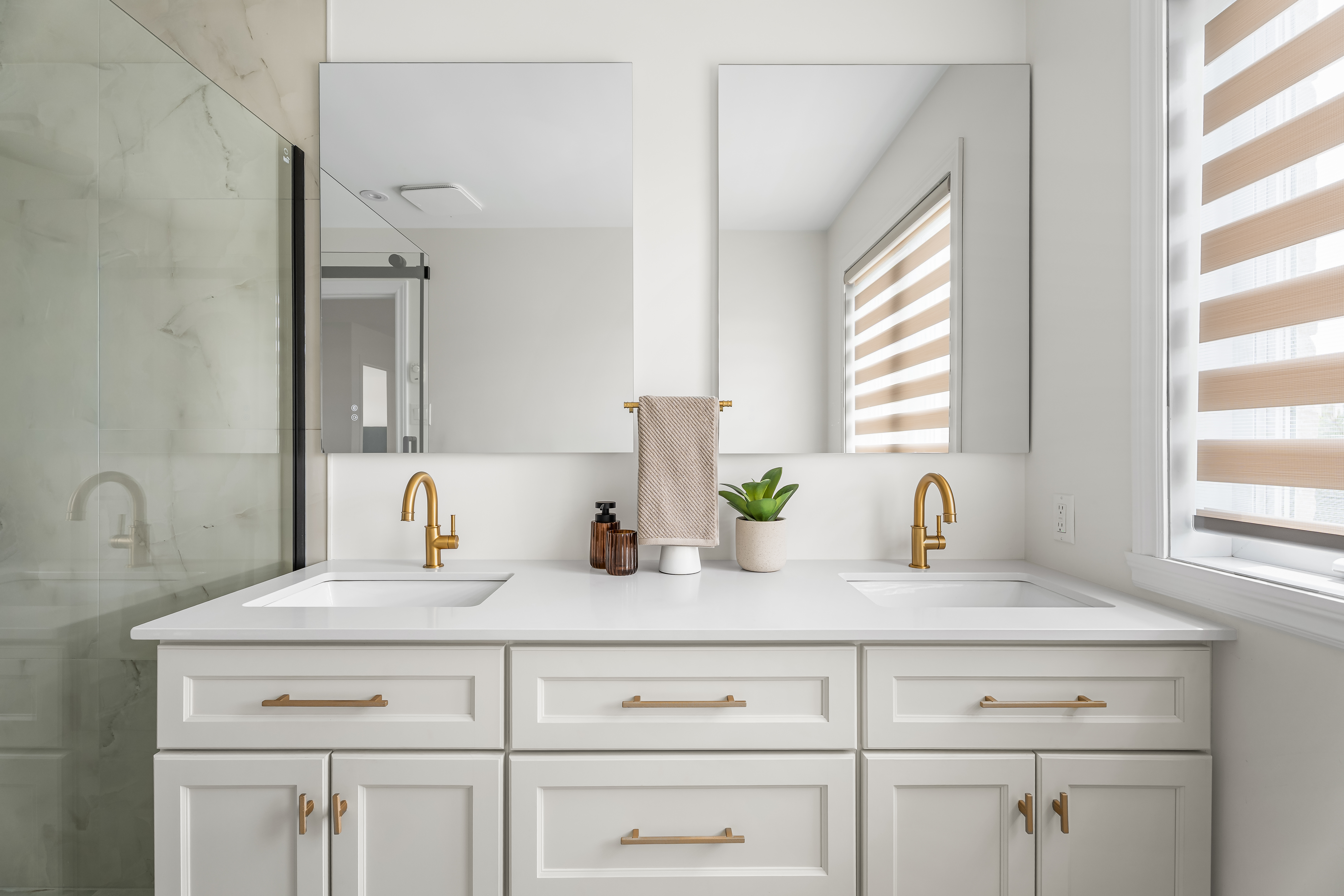 Cabinet Hardware